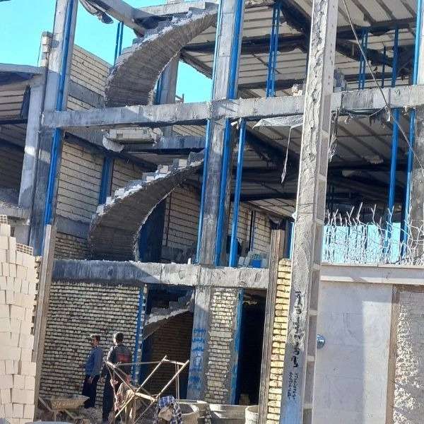 پله گرد مارپیچ بتنی واحدی