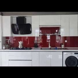 پروژه ی کرمانشاه  شیشه های بین کابینی