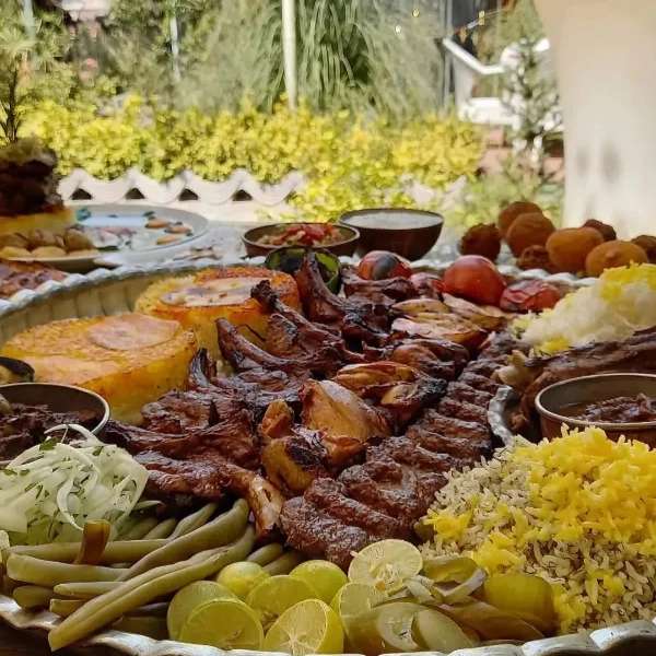 باغ رستوران سنتی پدر سالار