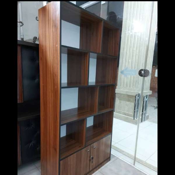 تجهیزات میز و صندلی اداری نمازی