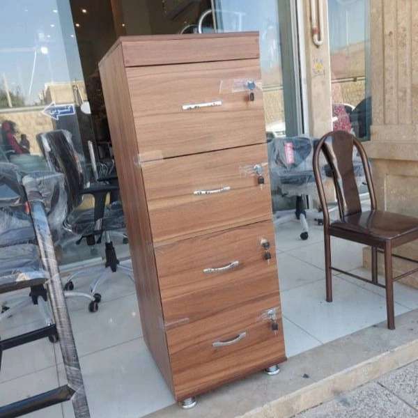 تجهیزات میز و صندلی اداری نمازی