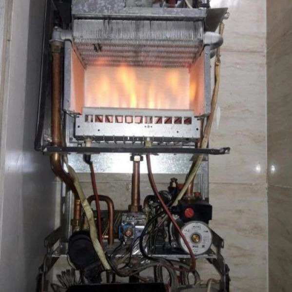 تاسیسات نادری