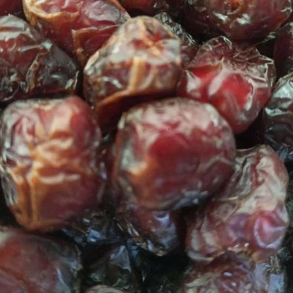 خرما مرداسنگ درجه ۱ جیرفت