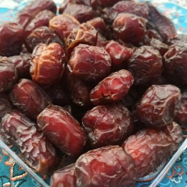 خرما مرداسنگ درجه ۱ جیرفت