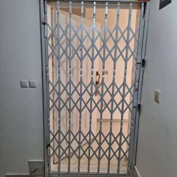 درب آکاردئونی رحیمی در بابل