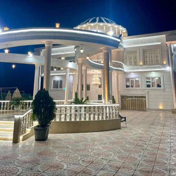 تالار قصر آریایی در رشت