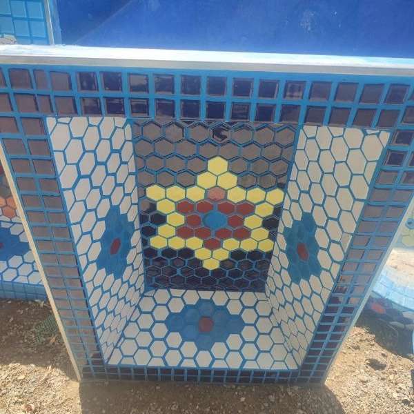 حوضچه سرامیکی و آبنما کهکشان