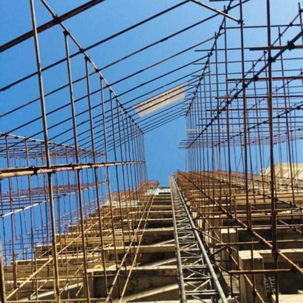 داربست فلزی شهر باران در رشت