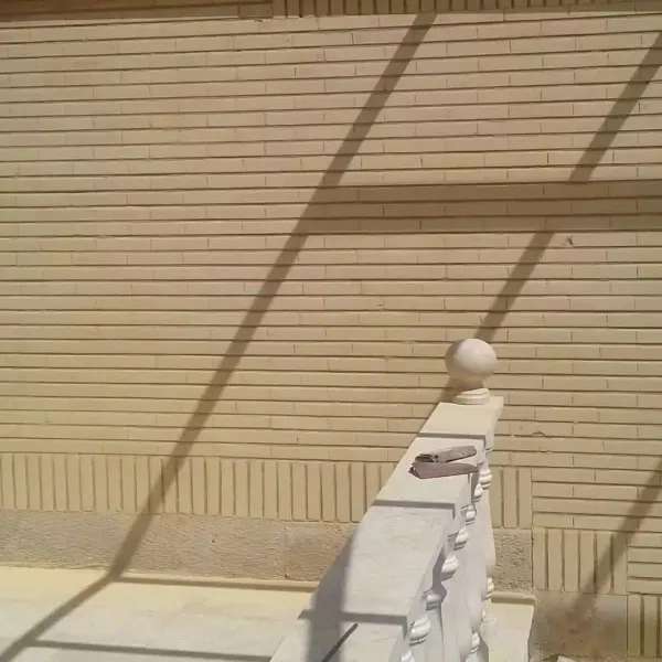 شستشوی دیوارآجری با دستگاه سندبلاس و موادسیلیس