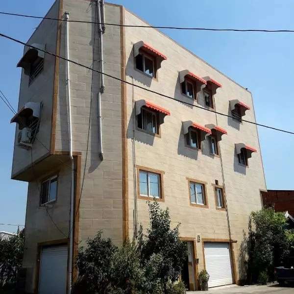 سایبان بارانگیر