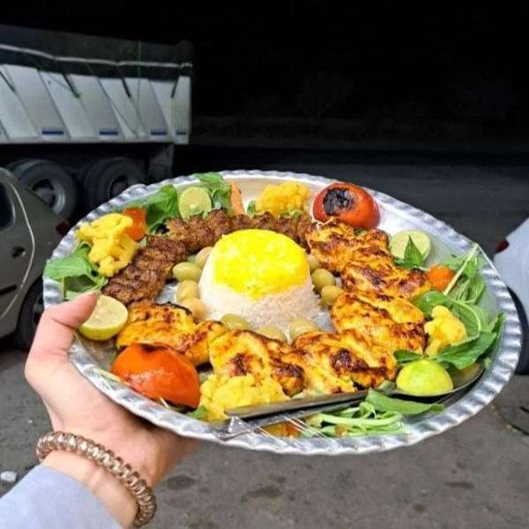 رستوران عمو قاسم