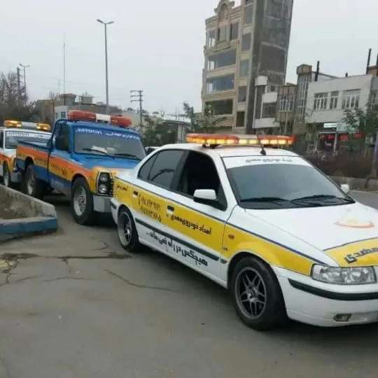 خودروبر و امداد خودرو شبانه روزی و سراسری حسین پور در مرند