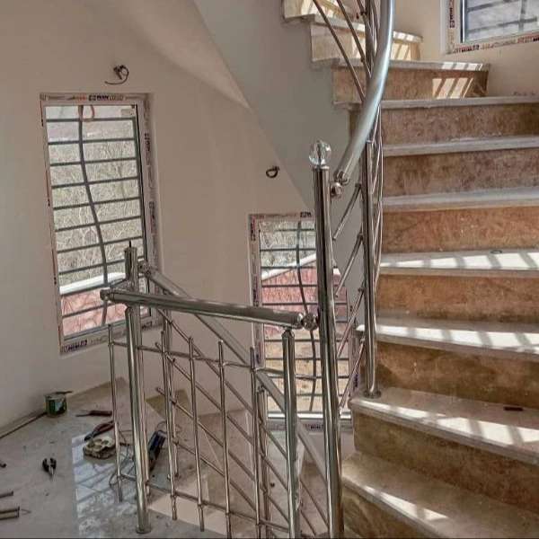نرده استیل درب آکاردئونی و پنجره فلزی
