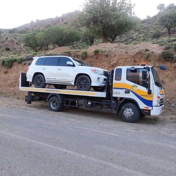 ماشین کش کفی بر و امدادخودرو رشیدی در بم کرمان