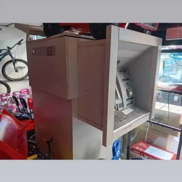 خودپردازهای ncr و وینکور دیواری و سالنی