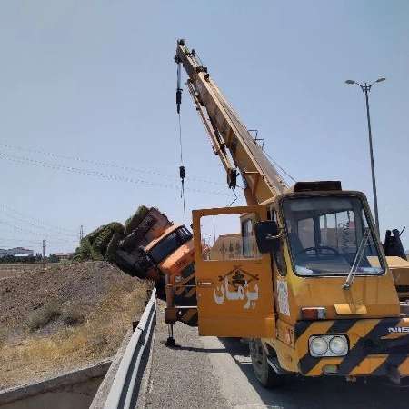 گزارشات تصویری عملکرد 1402  از امداد رسانی های امداد خودرو قزوین در استان قزوین