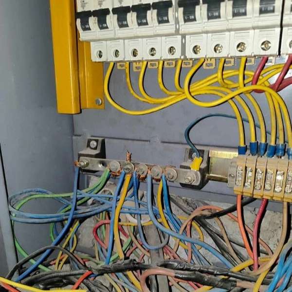 برقکاری صنعتی و ساختمانی علی اکبر مساح زاده
