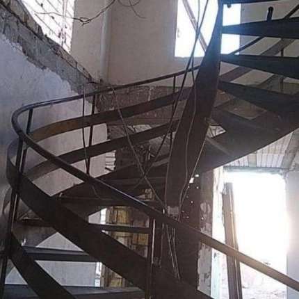ساخت پله گرد فلزی جوشکاری مبارکی