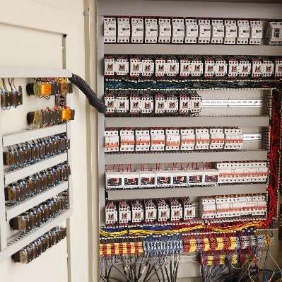 اجرا برق کارخانجات و گلخانه ها