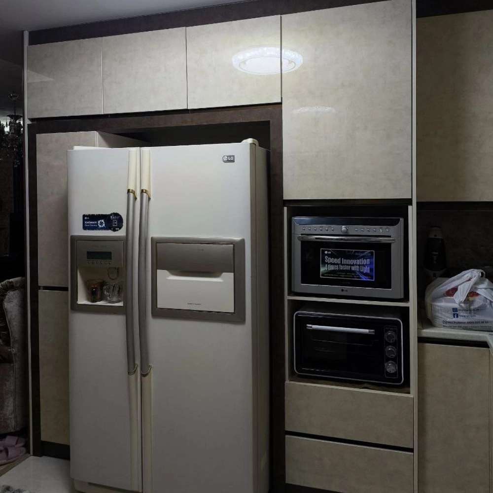 اجرای کابینت کمد دیواری و آینه قدی ورودی منزل آقای تیمورزاده