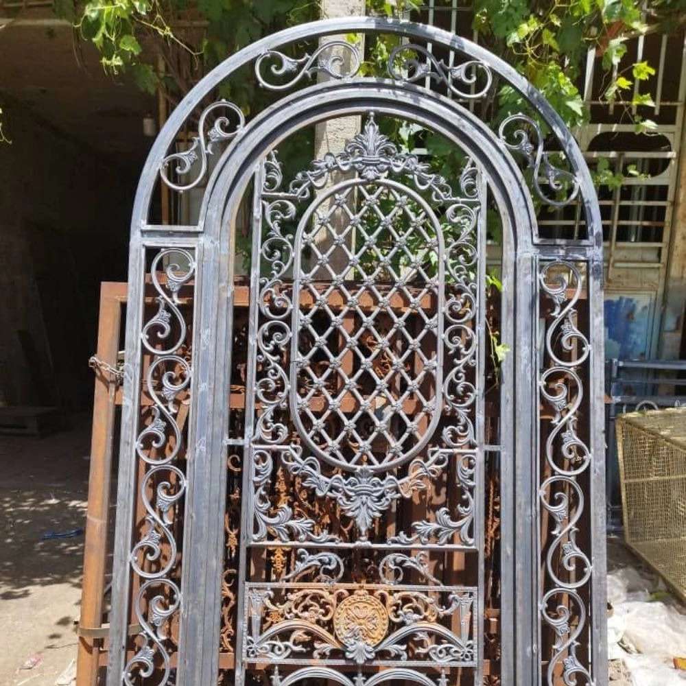 درب و نرده و پله گرد گروه صنعتی صاحب الزمان