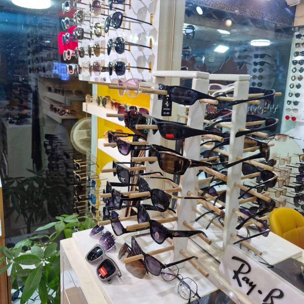 عینک سفیر شعبه خیابان پل بوسار