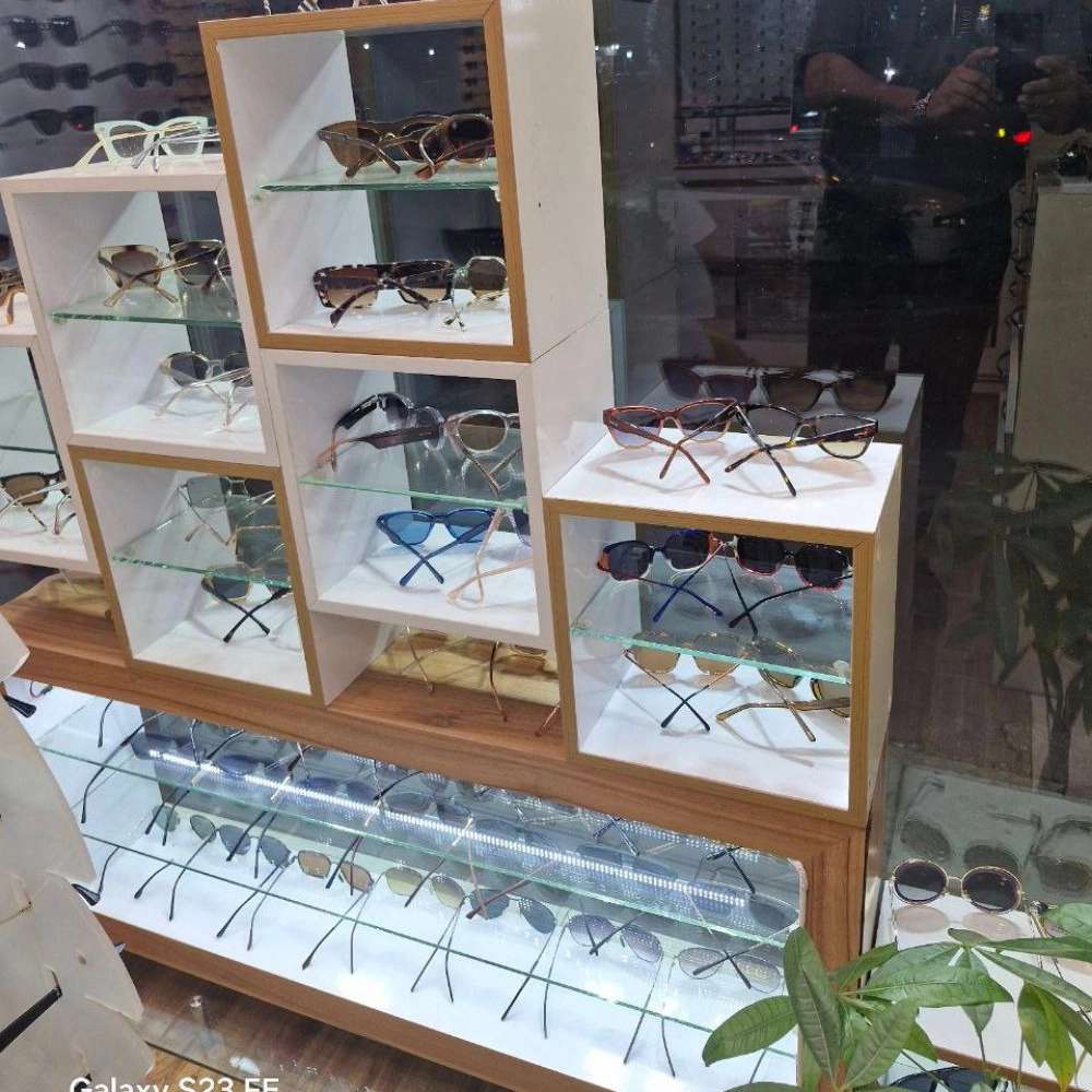 عینک سفیر شعبه خیابان پل بوسار