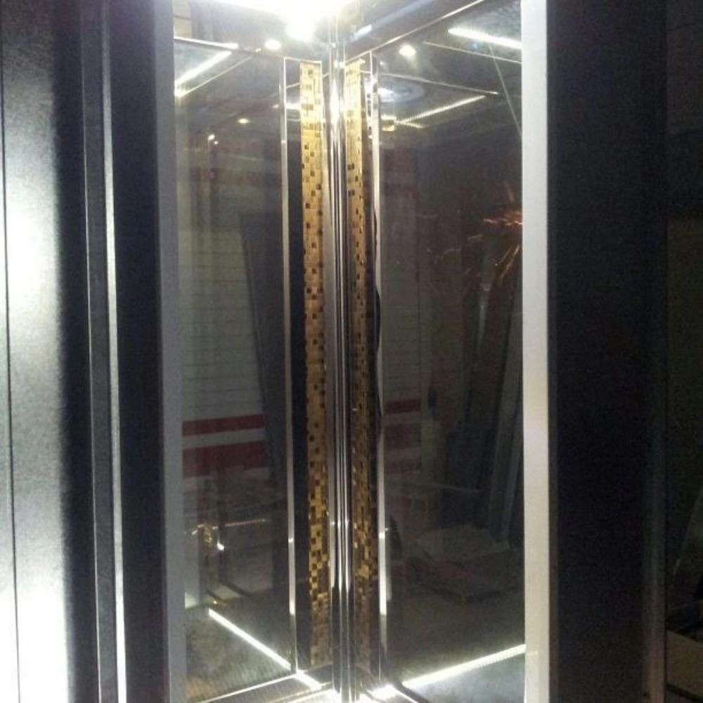 آسانسور عرشیا