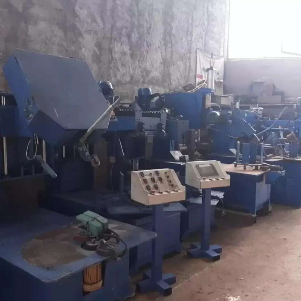 ماشین افزار حسنی، فروش ماشین آلات تراش فرز cnc پرس دروازه ای در آمل