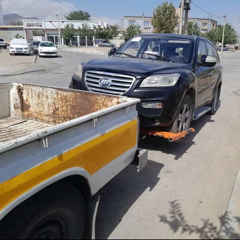 امدادخودروی دهگلان میرزایی در قروه کردستان