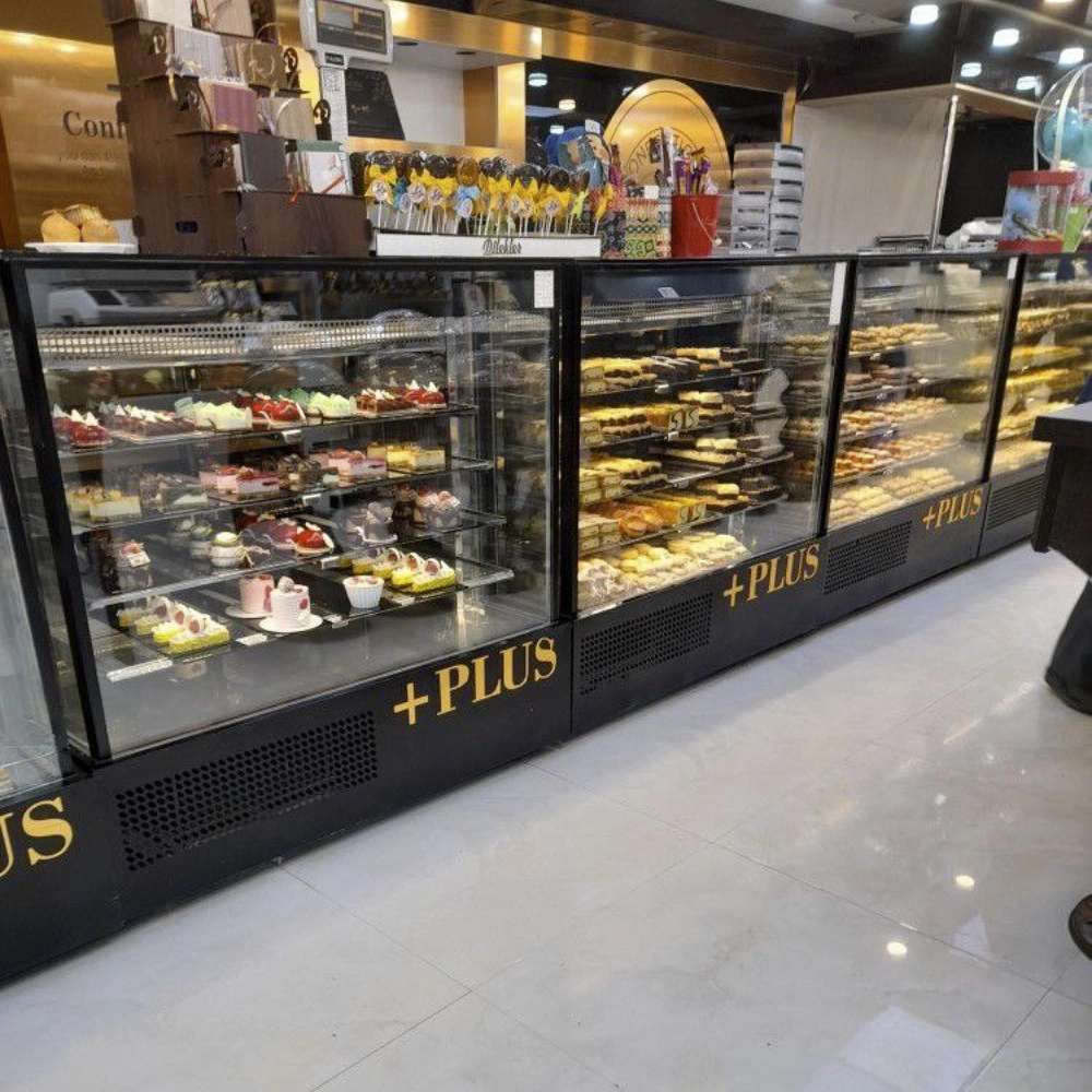 کولاک سرما، تولید یخچال صنعتی فروشگاهی سردخانه هاپیر مارکت در کرج