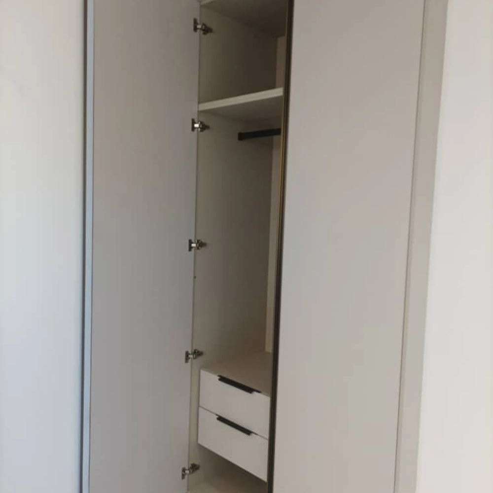 طراحی و اجرای کمد دیواری یگانه