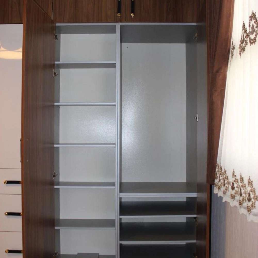 طراحی و اجرای کمد دیواری یگانه