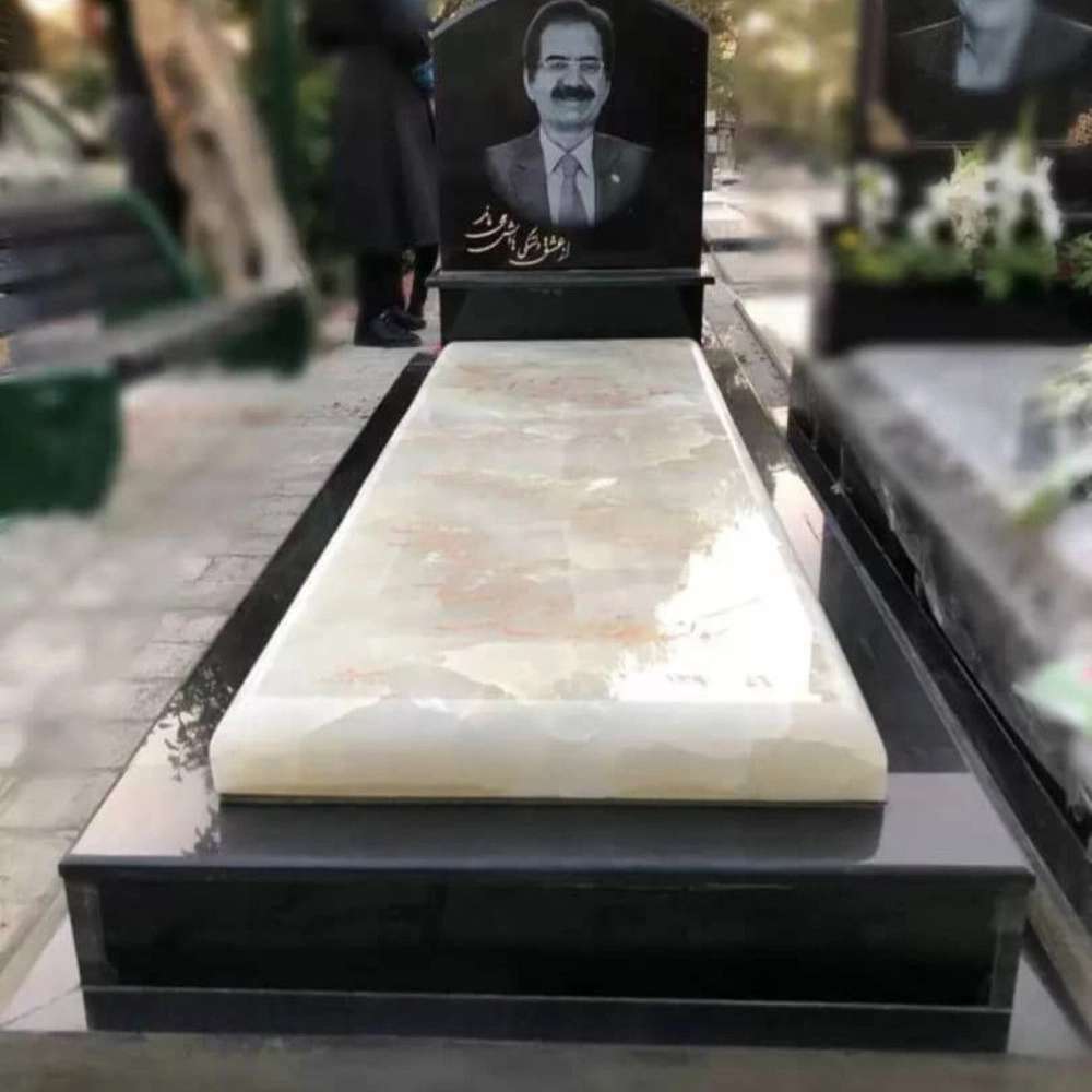طراحی ساخت و نصب سنگ مزار در تهران