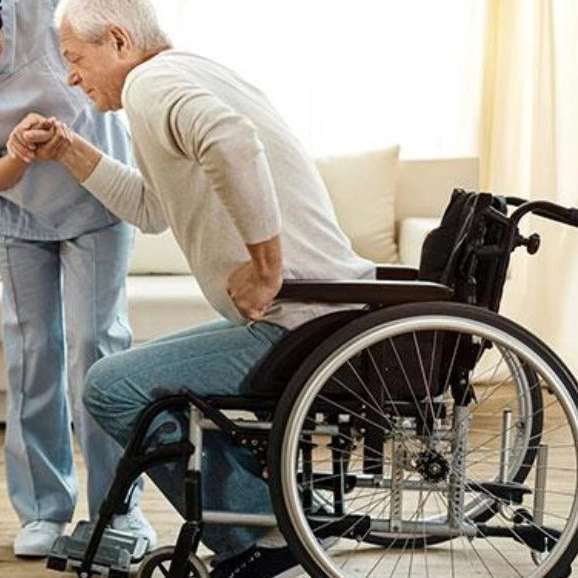 خدمات پزشکی صدرا، پرستاری و خدمات آزمایشگاهی در منزل در ارومیه