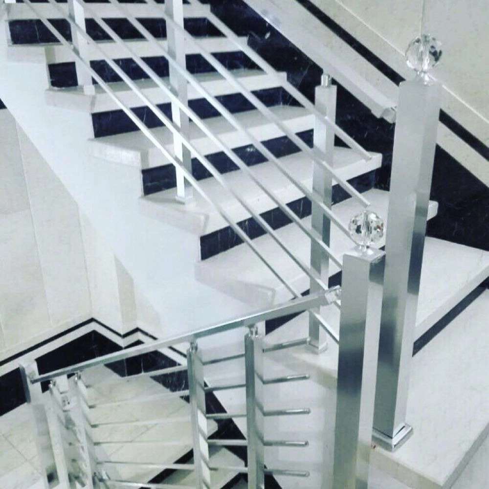 سازه برتر ایرانیان، اجرای هندریل و پارتیشن شیشه خم و نرده آلومینیوم در کرج