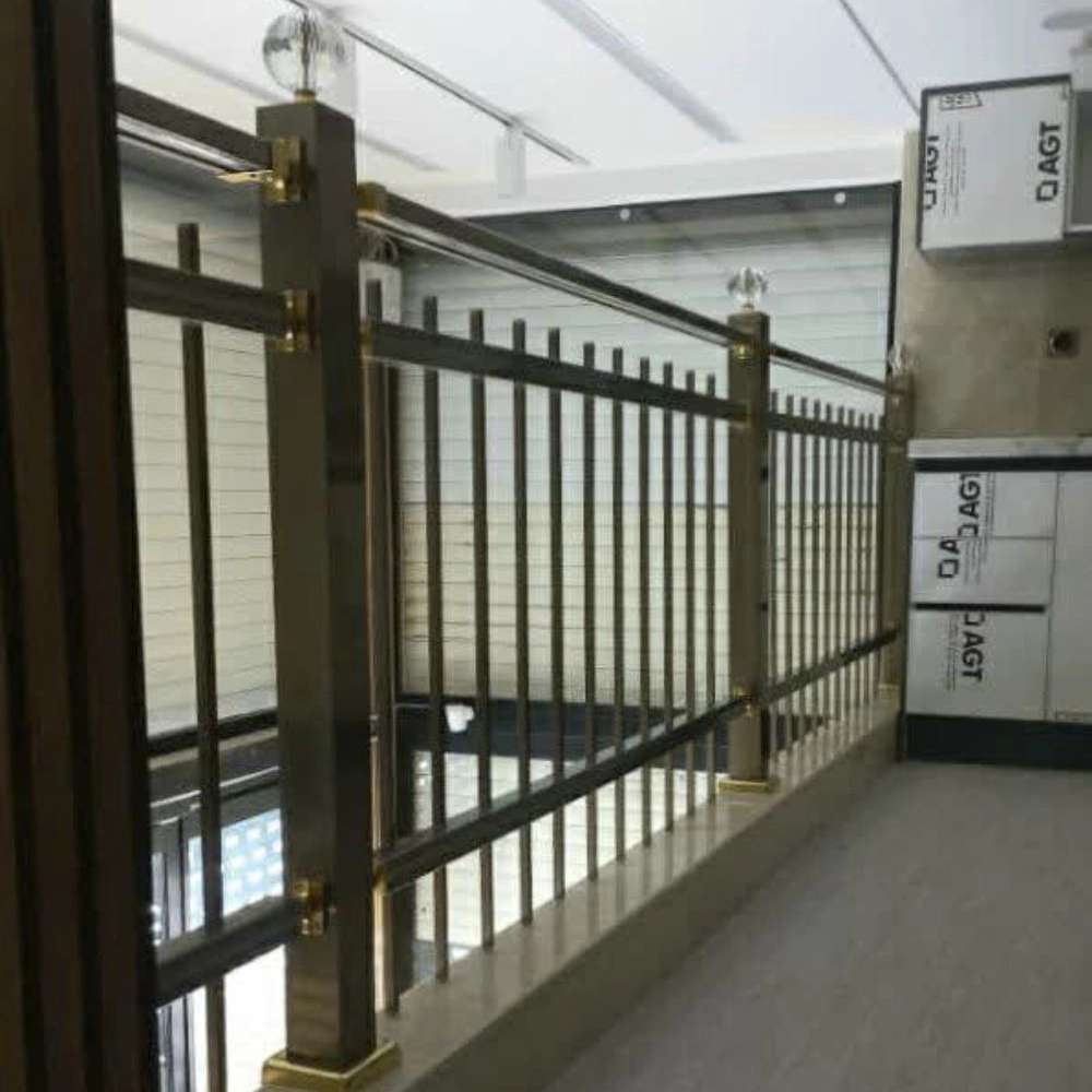سازه برتر ایرانیان، اجرای هندریل و پارتیشن شیشه خم و نرده آلومینیوم در کرج