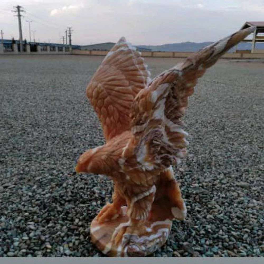 مجسمه های سنگی