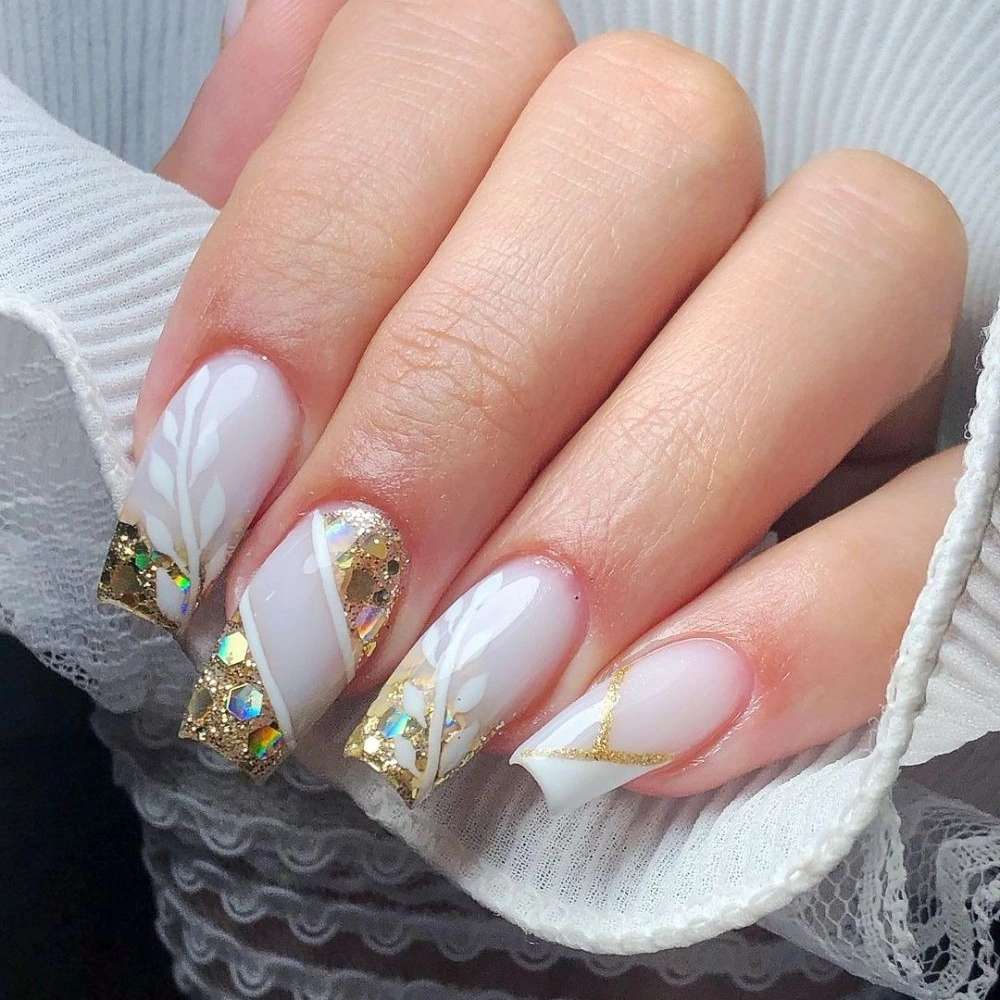کاشت ناخن پارمیس