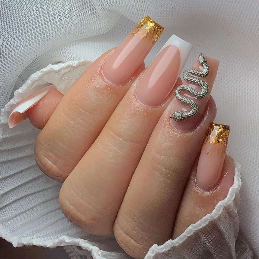 کاشت ناخن پارمیس