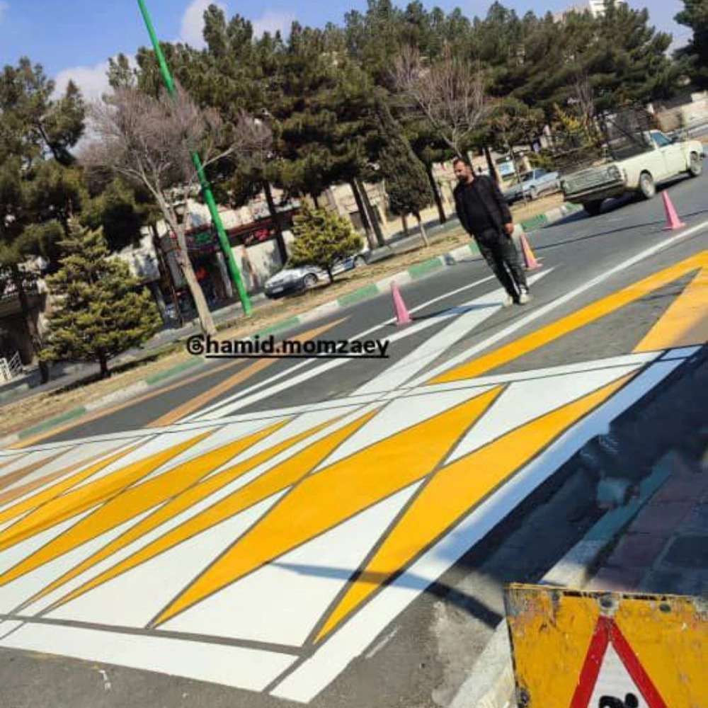 رنگهای ترافیکی و خطوط خیابانی مومزایی اصفهان