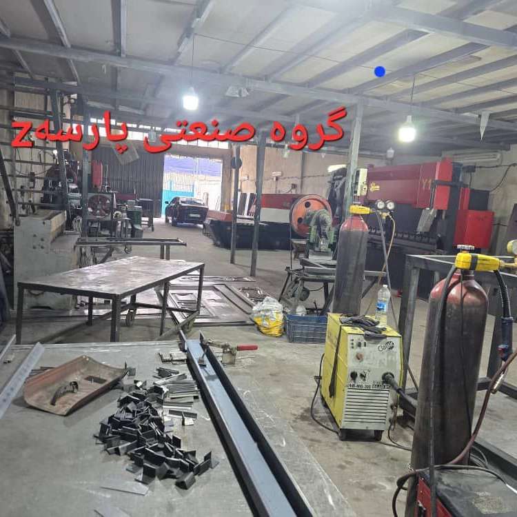 کابین و قطعات و حفاظ وزنه و موتور آسانسور پارسه
