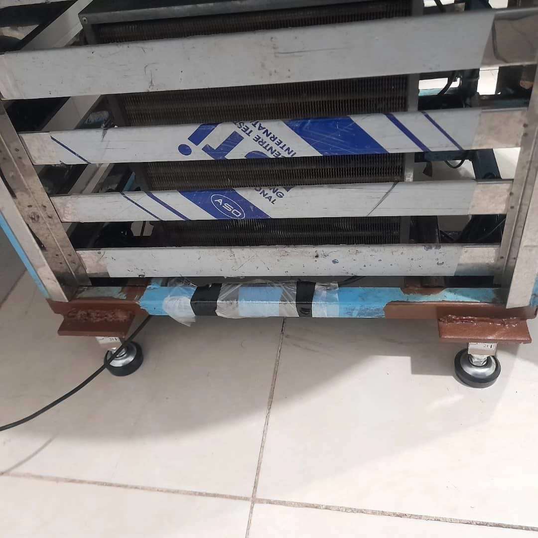 نصب قسمت توزین روی مخزن شیر سردکن