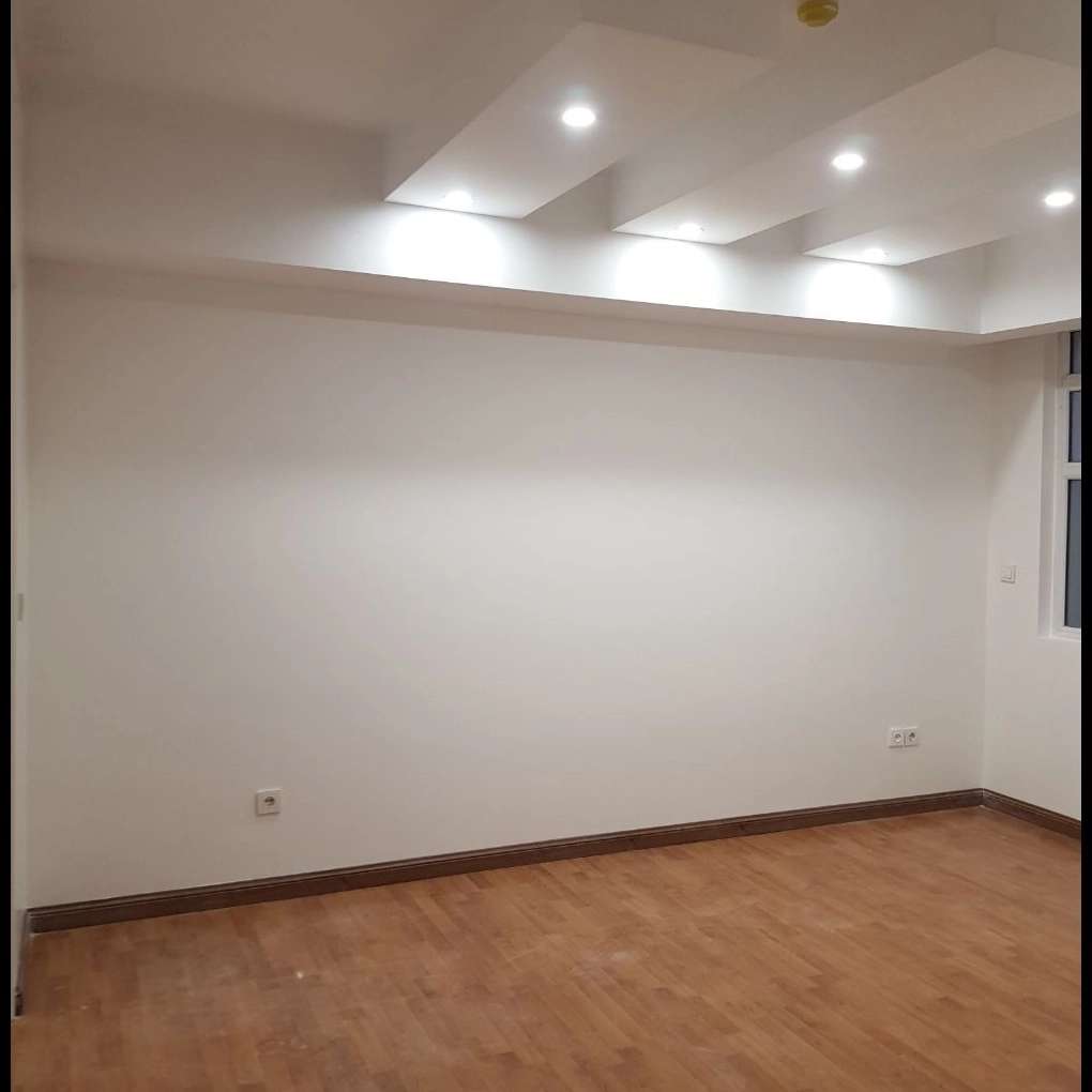 اجرای رنگ روغنی دیوار
