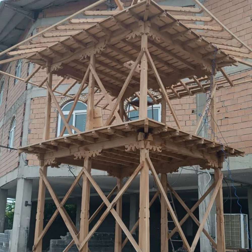 ساخت و مرمت آثار باستانی