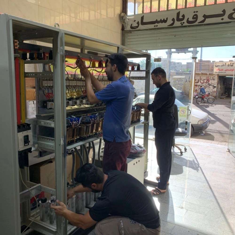 اهمیت انتخاب قطعات باکیفیت در مونتاژ تابلو برق صنعتی