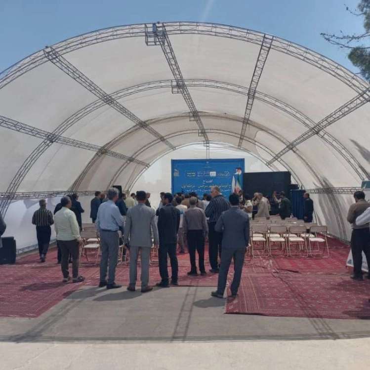 انتخاب استند مناسب برای تبلیغات محیطی در مشهد