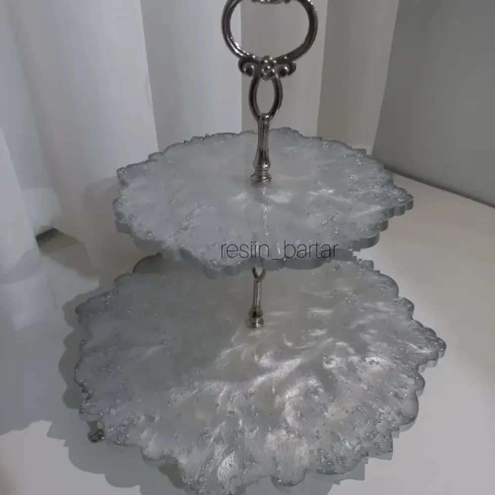 انواع ظروف و ساعت رزینی