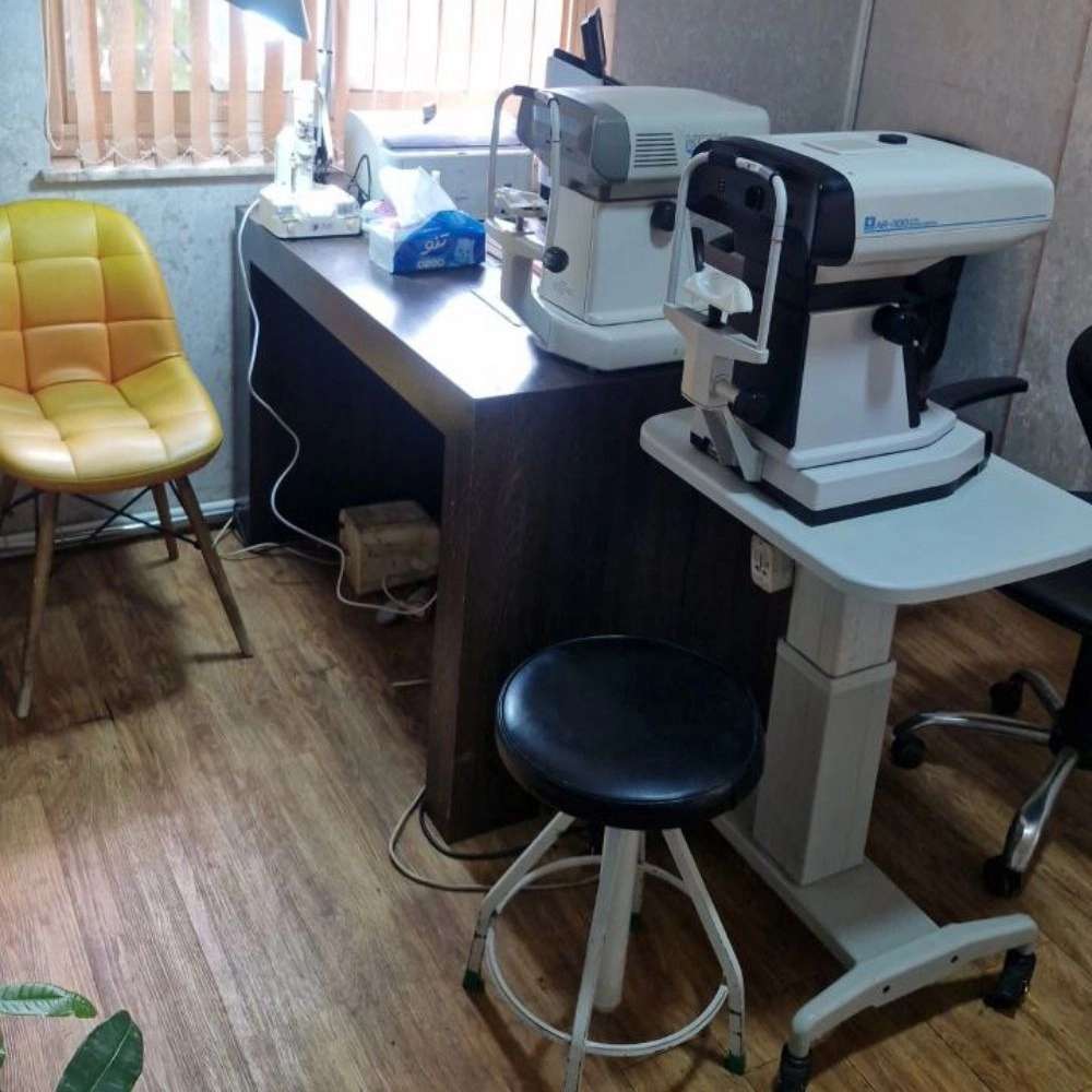 مرکز ساخت و فروش انواع عینک طبی