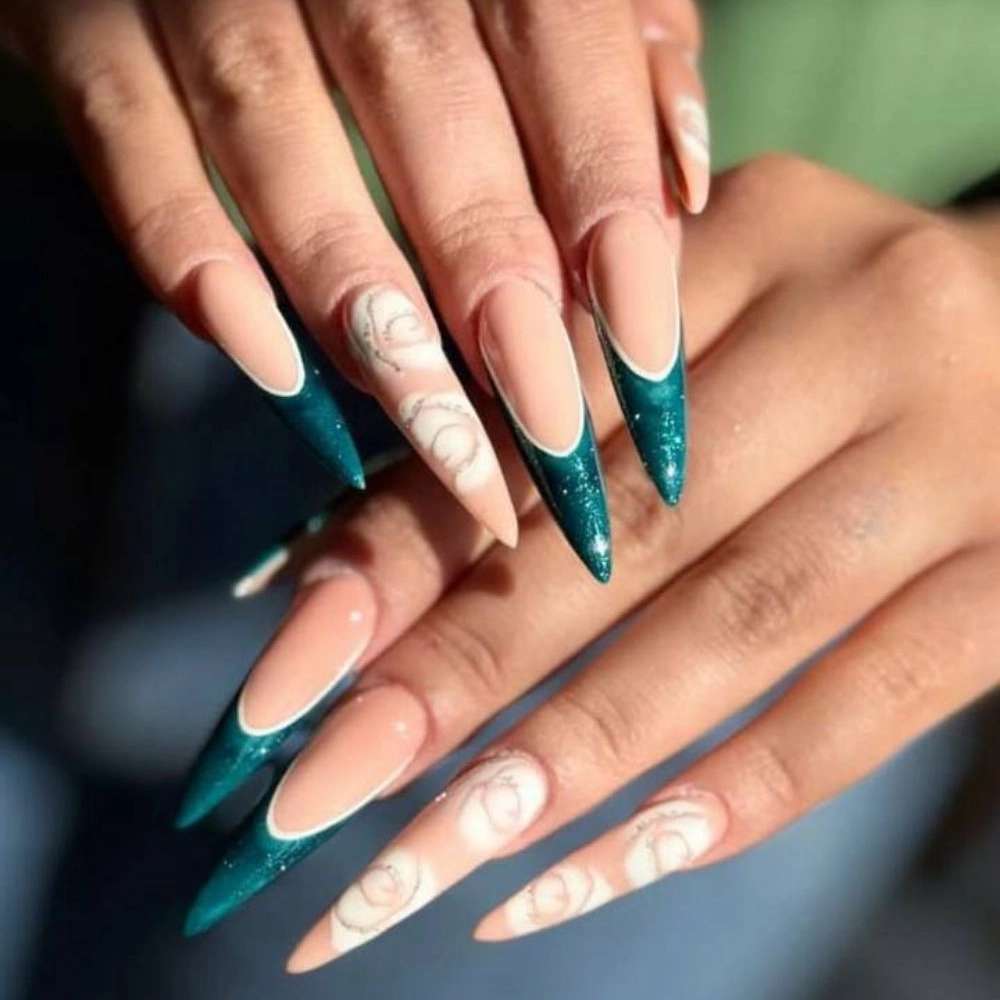 ارائه‌دهنده خدمات تخصصی آرایش